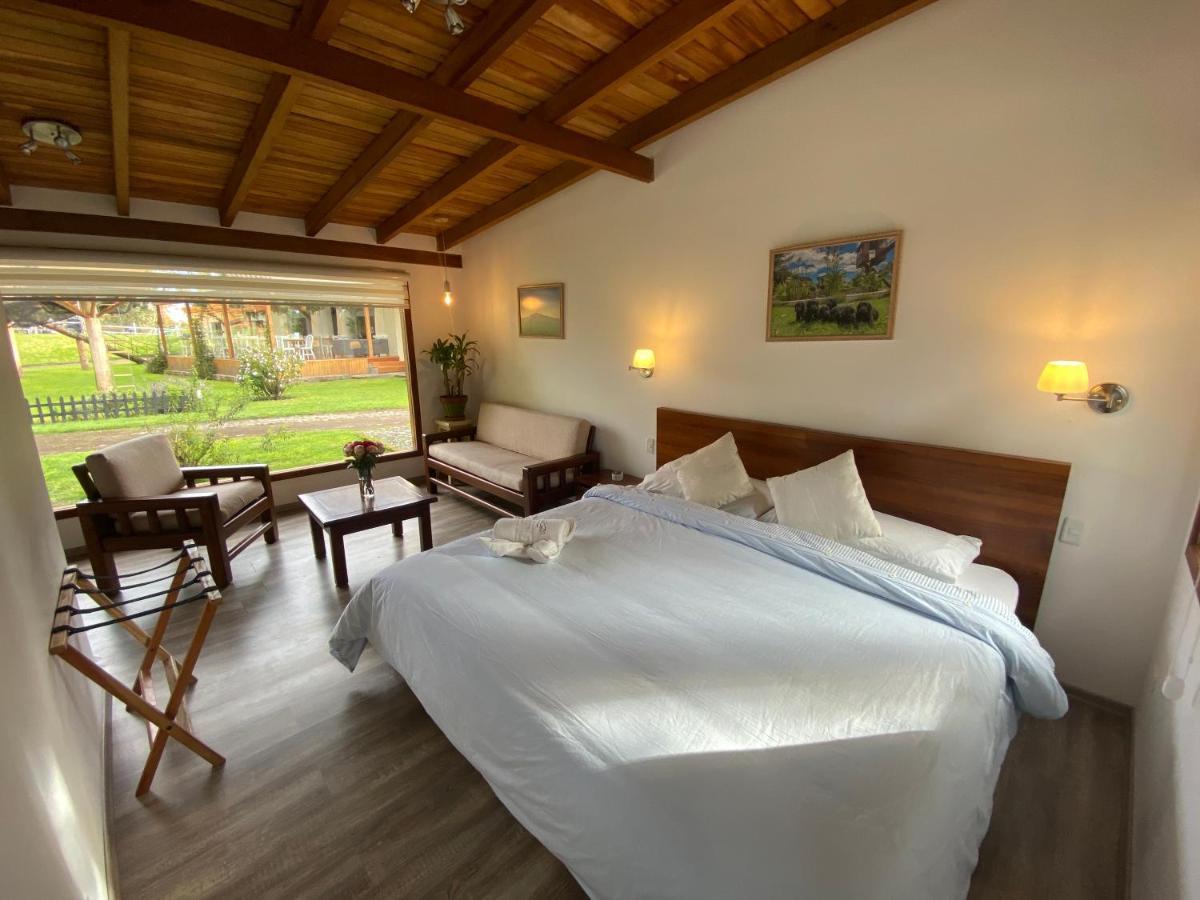 Hosteria Papagayo Cotopaxi Machachi Kültér fotó
