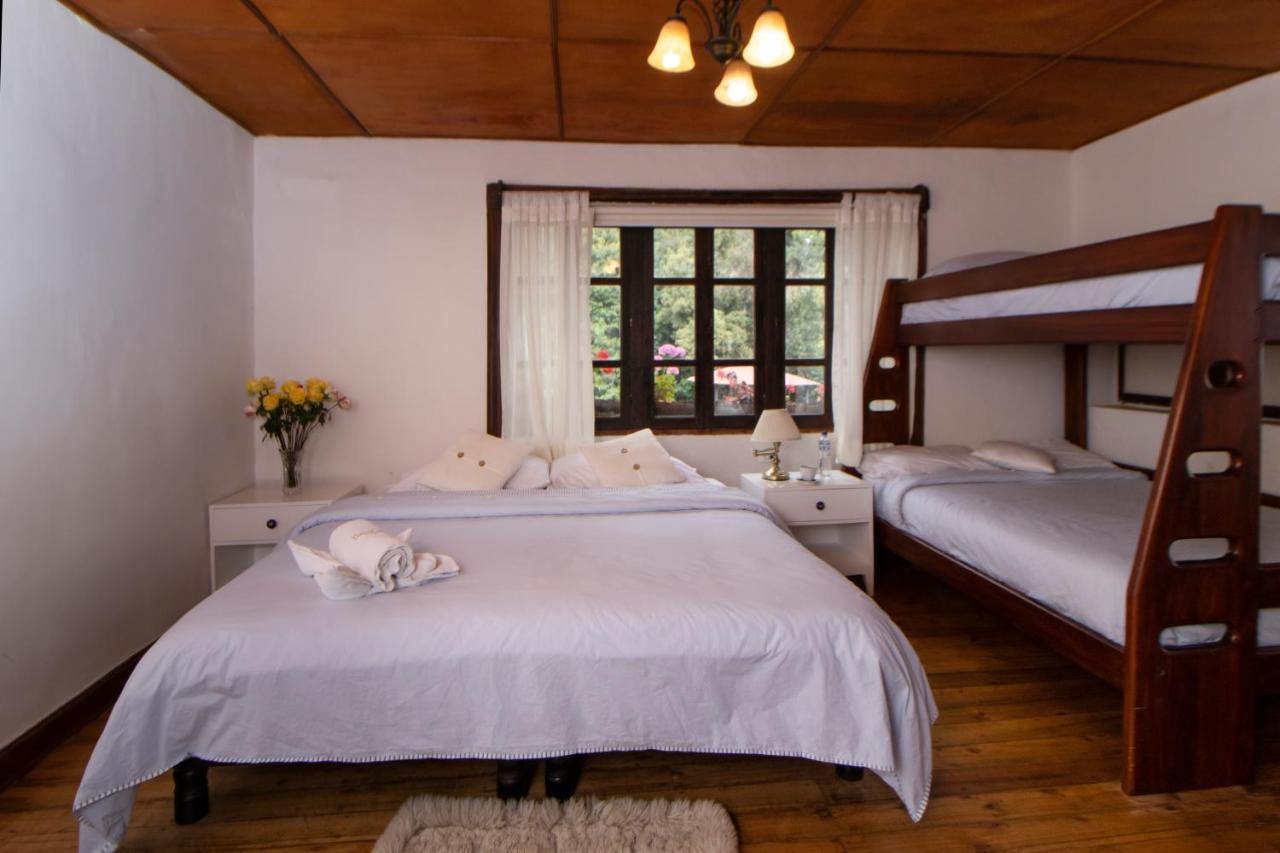 Hosteria Papagayo Cotopaxi Machachi Kültér fotó